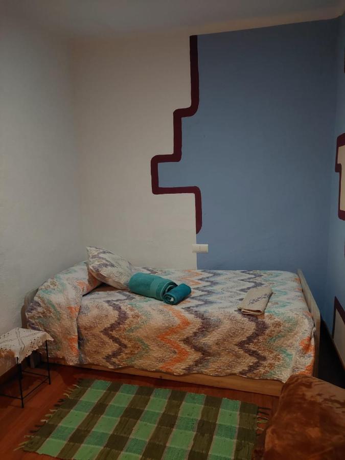 Daniela'S House Riudoms Bed & Breakfast Exterior photo